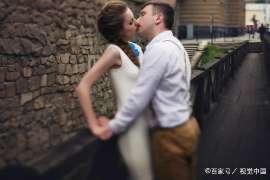 《婚姻危机!如何巧妙挽回,重燃爱情火焰?》 《婚姻危机!如何巧妙挽回,重燃爱情火焰?》